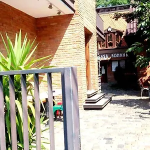  Konukevi Romana Boutique Romanya